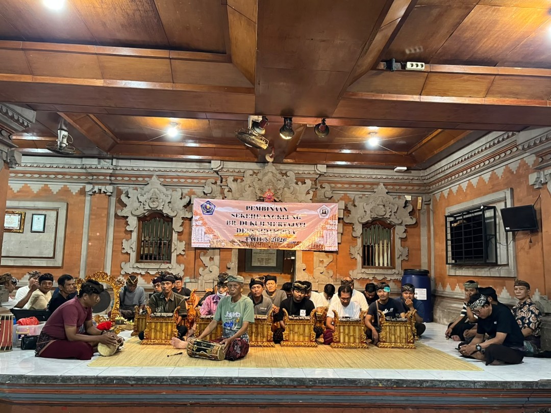 Kegiatan Pembinaan Sekehe Angklung Br. Dukuh Mertajati