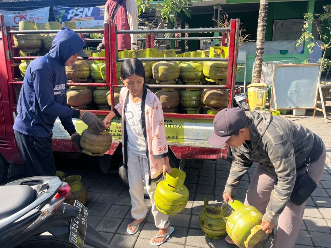 PASAR MURAH GAS LPG 3 KG DI DESA SIDAKARYA